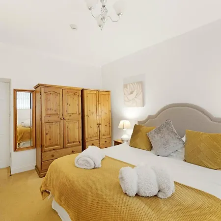 8 Harney Peak * Portinscale